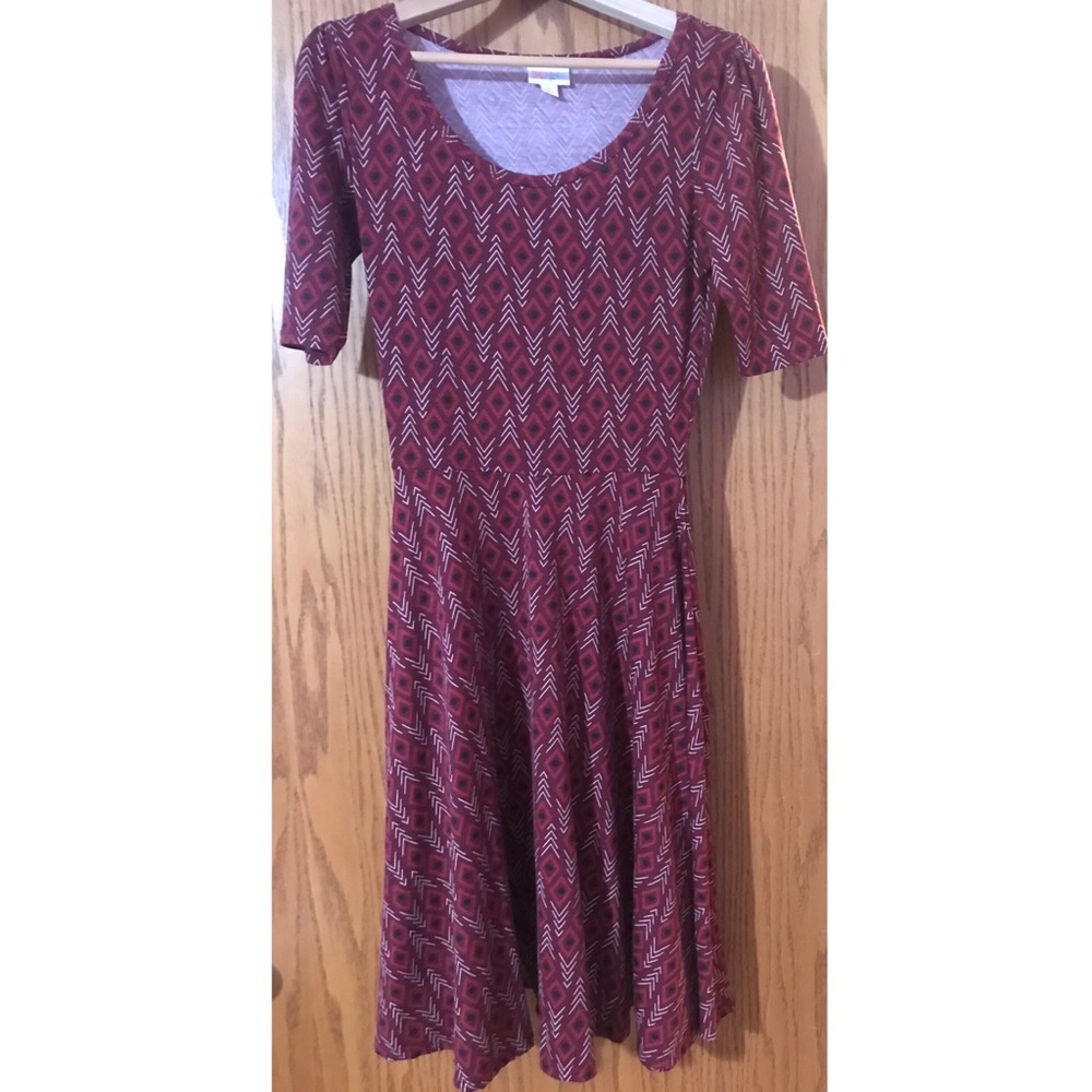 Maroon Black and White LulaRoe Nicole Dress NWOT